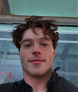 20250225_010337457_iOS.jpg