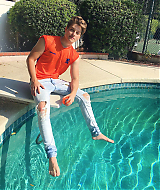 Froy-Gutierrez-Feet-3765342.jpg