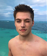froy~1549402473~1972852822295091891_10653867.jpg